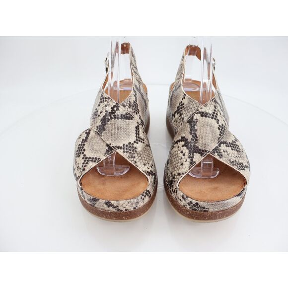 Clarks Women's Kassanda Step Size 7 Wide Snake Print Leather Platform Wedge - Picture 3 of 12